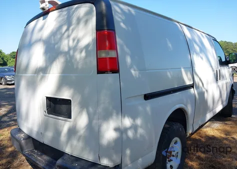 2010 GMC Savana 2500 Work Van from USA, damaged, VIN 1GTZGFBAXA1162094